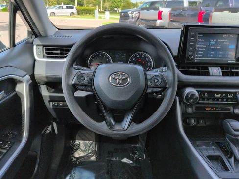 Used 2020 Toyota RAV4 XLE FWD image 15