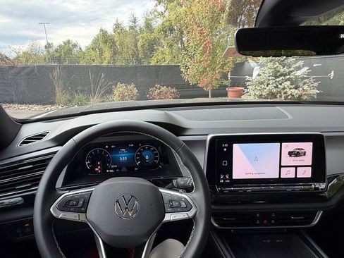 New 2026 Volkswagen Atlas Cross Sport SE AWD/4WD image 25