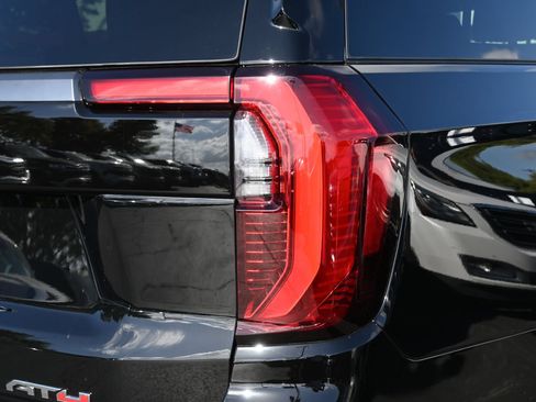 Used 2026 GMC Yukon XL AT4 Ultimate AWD/4WD image 23