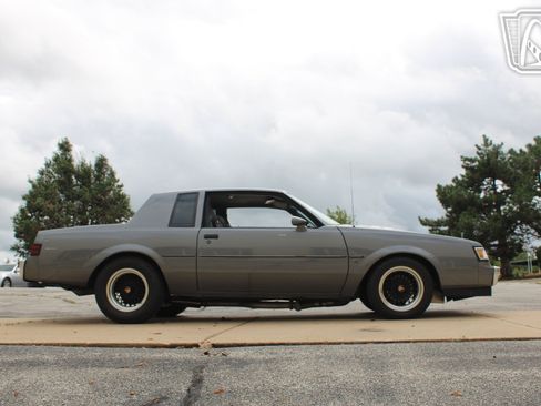 Used 1987 Buick Regal Coupe RWD image 29