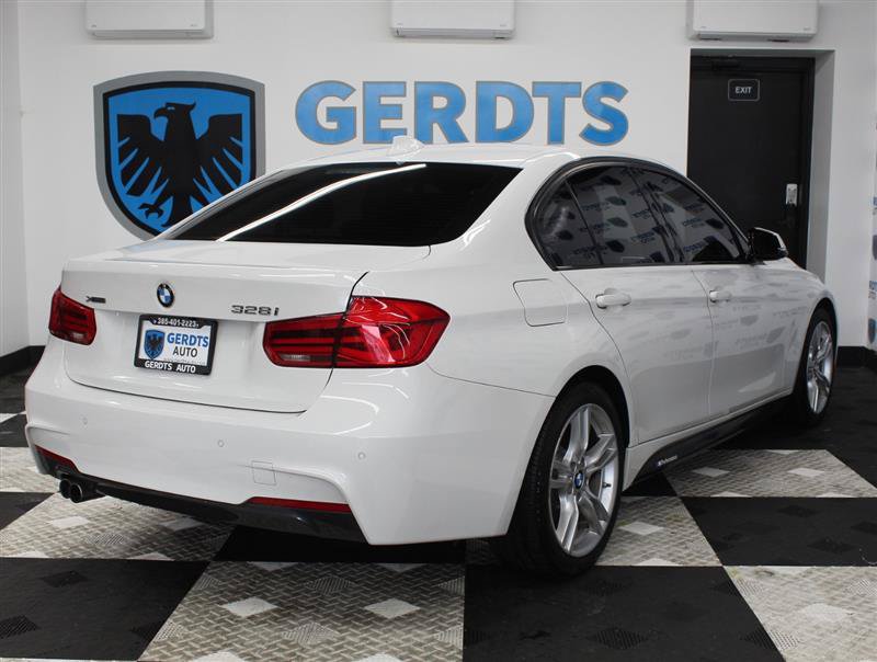 Used 2016 BMW 328i xDrive Sedan AWD/4WD image 4