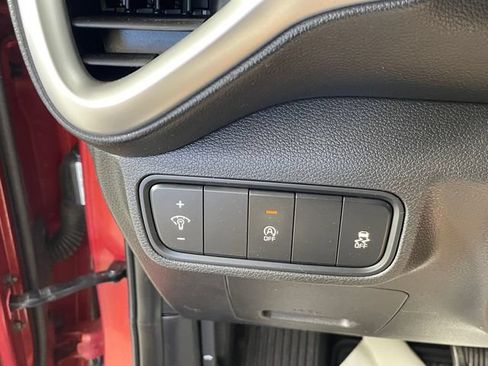 Used 2022 Kia Soul LX FWD image 14
