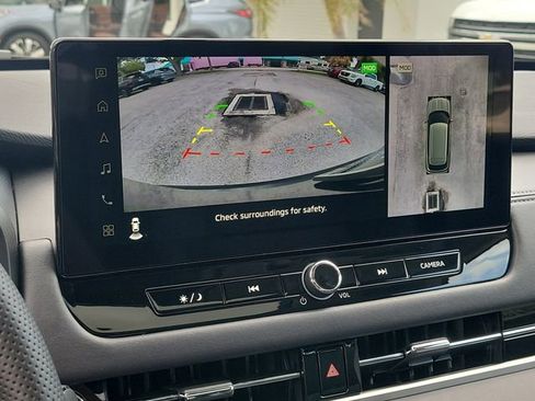 New 2025 Mitsubishi Outlander SE image 32