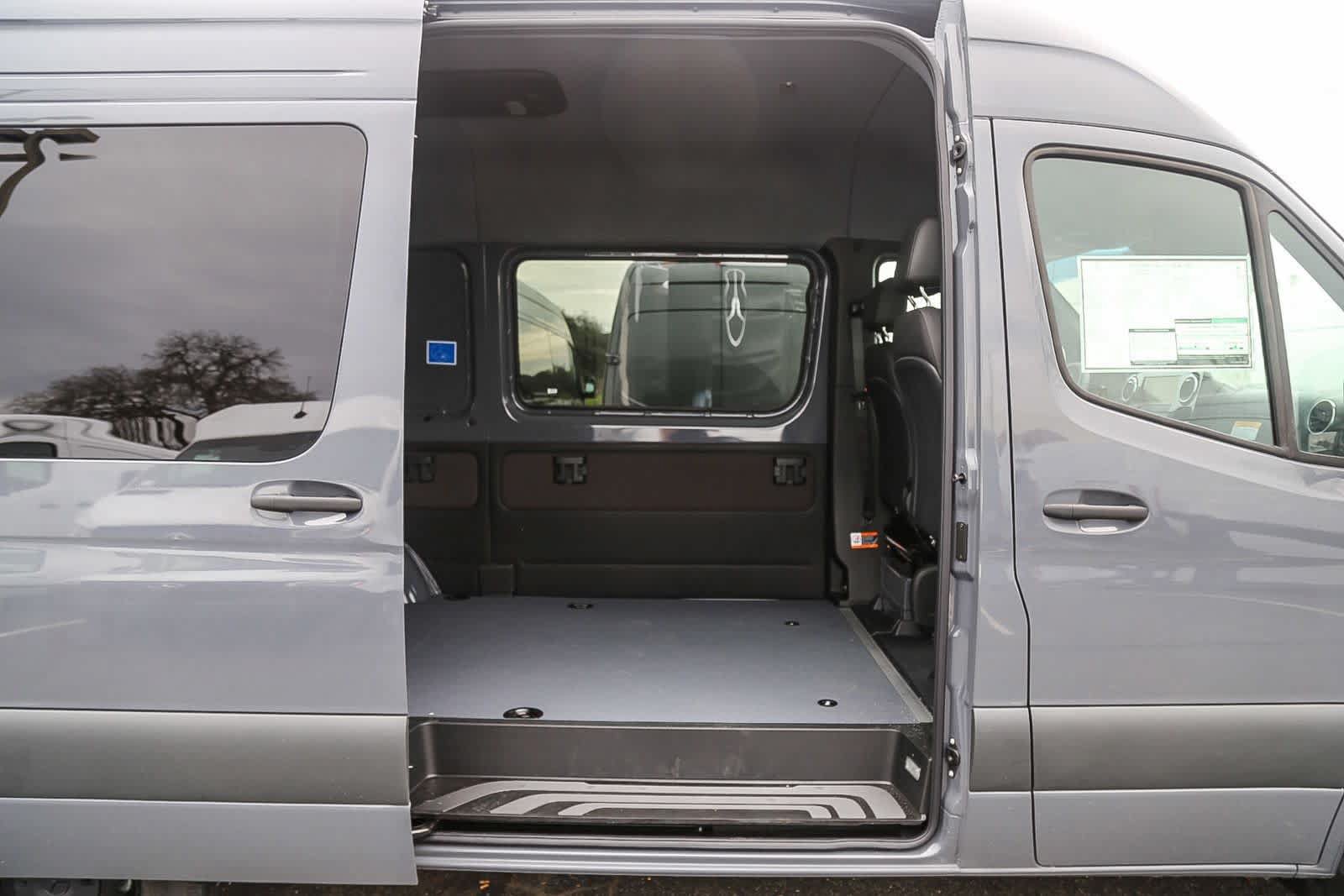 New 2024 Mercedes-Benz Sprinter 2500 image 14