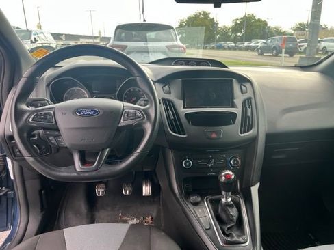 Used 2018 Ford Focus ST FWD image 8