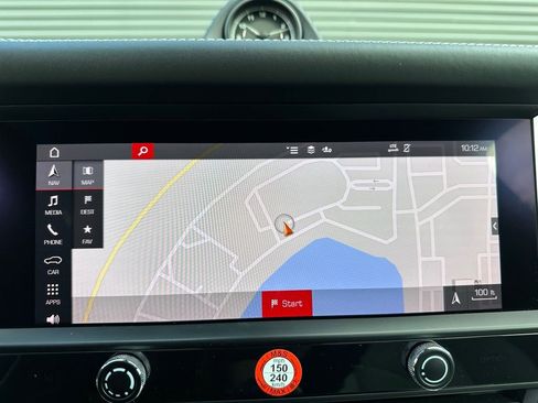 Used 2022 Porsche Macan image 32