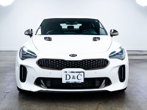 Used 2021 Kia Stinger GT image 2
