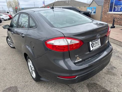 Used 2018 Ford Fiesta SE FWD image 3