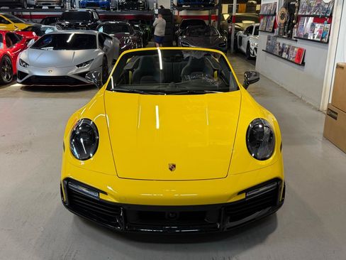 Used 2022 Porsche 911 Cabriolet AWD/4WD image 3