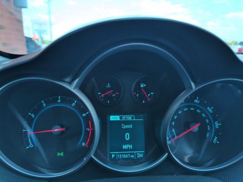 Used 2014 Chevrolet Cruze LT FWD image 15