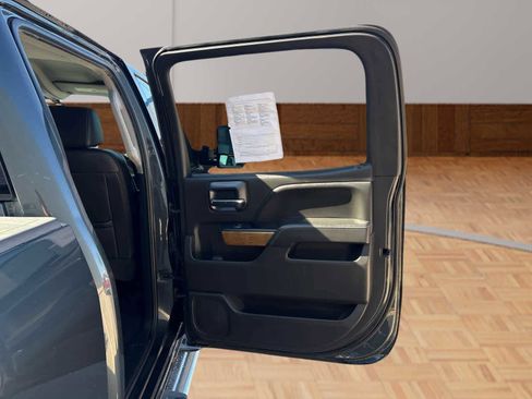 Used 2018 Chevrolet Silverado 1500 LTZ w/ LTZ Plus Package image 13