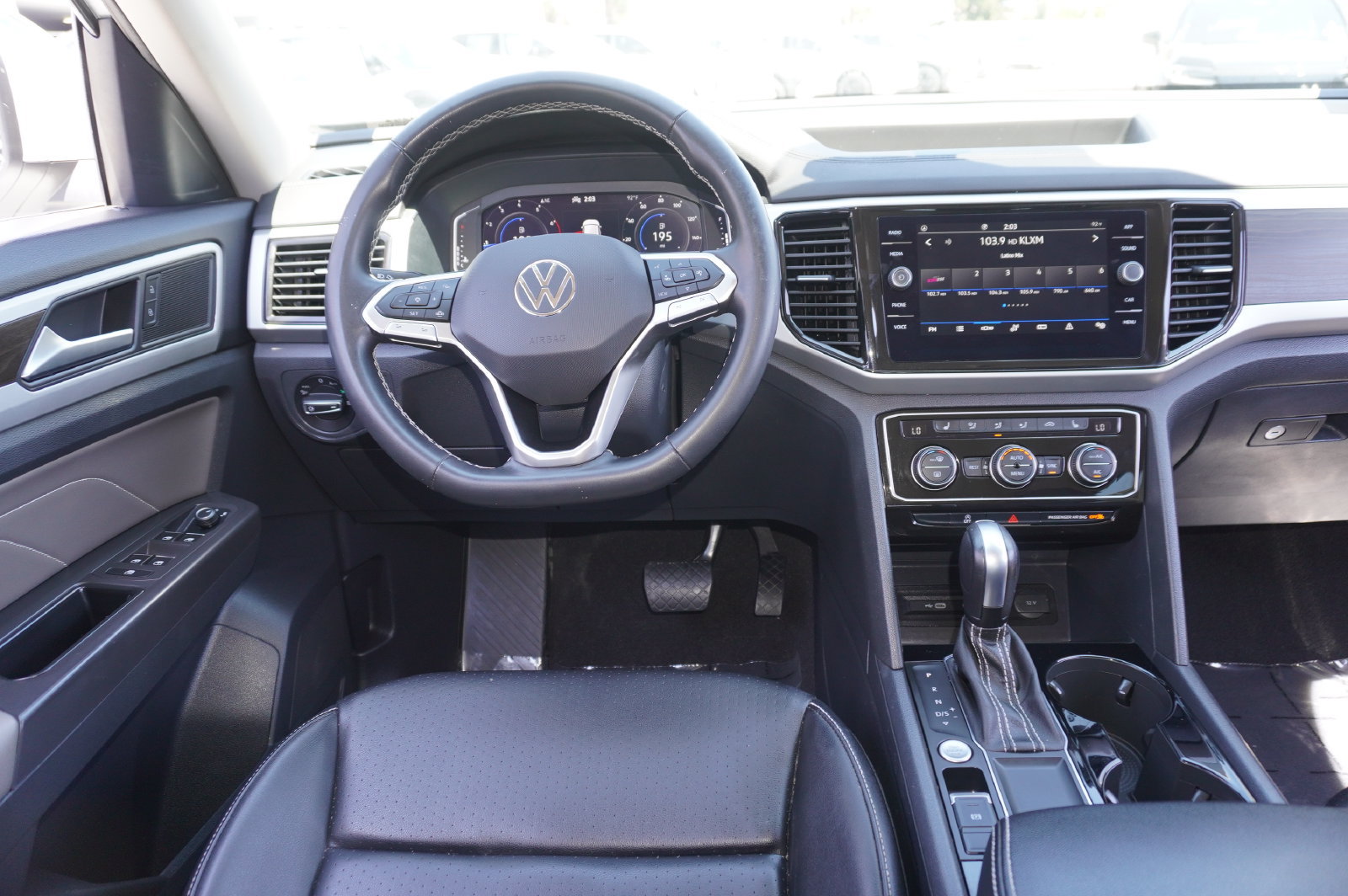 Used 2022 Volkswagen Atlas SE FWD image 12