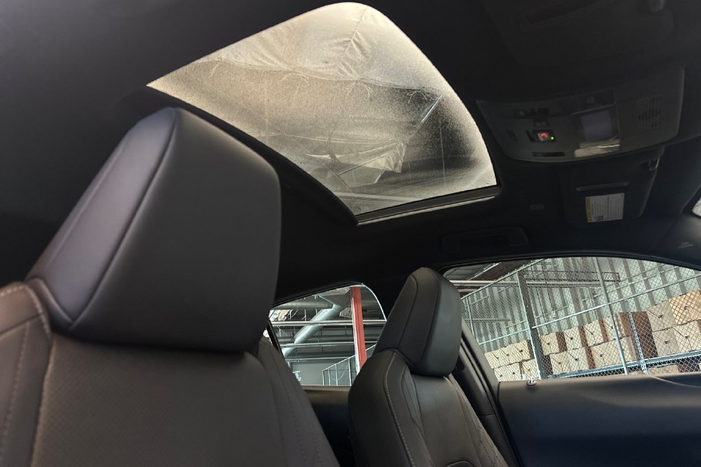 Used 2025 Lexus UX 300h FWD w/ Cold Area Package image 17