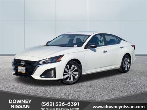 Certified 2025 Nissan Altima 2.5 S image 1