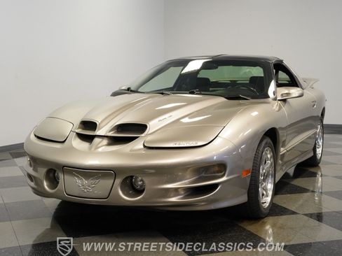 Used 2001 Pontiac Firebird Trans Am RWD image 19