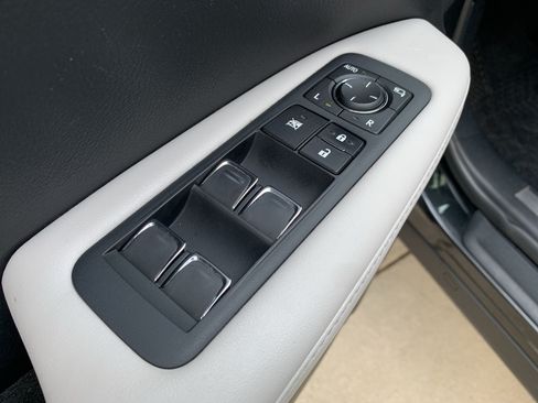 Used 2022 Lexus RX 450hL Luxury w/ Cold Area Package (CT) AWD/4WD image 15