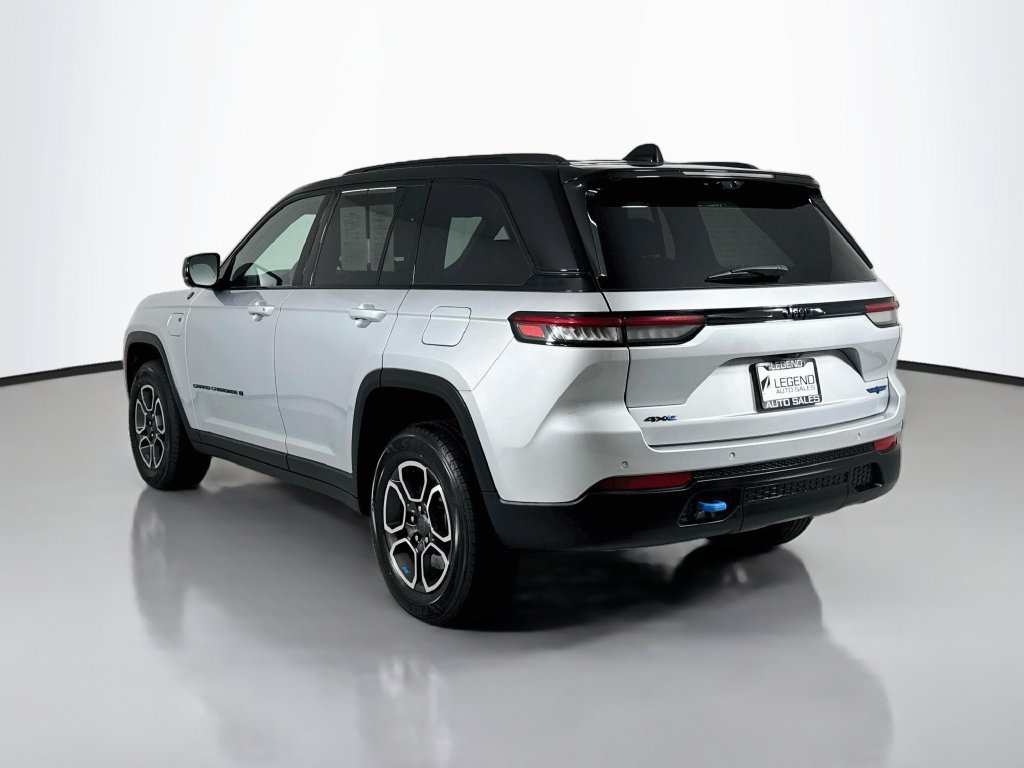 Used 2023 Jeep Grand Cherokee Trailhawk w/ Advanced Protech Group II AWD/4WD image 8