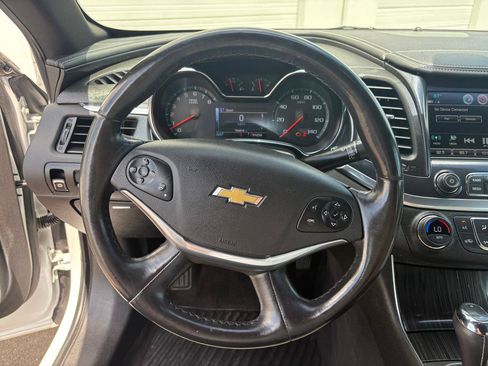 Used 2018 Chevrolet Impala LT w/ LT Leather Package FWD image 6