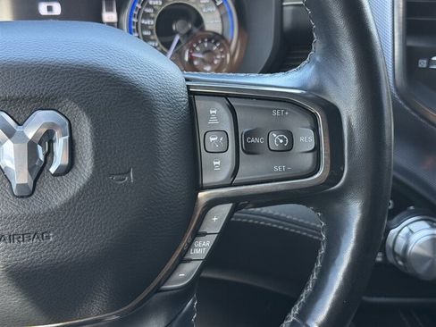 Used 2020 RAM 1500 Limited w/ Black Appearance Package AWD/4WD image 28