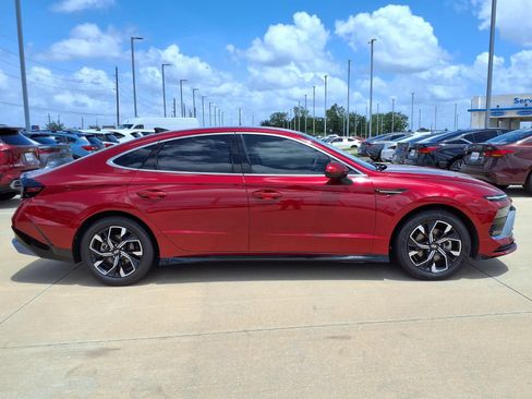 Used 2024 Hyundai Sonata SEL FWD image 8