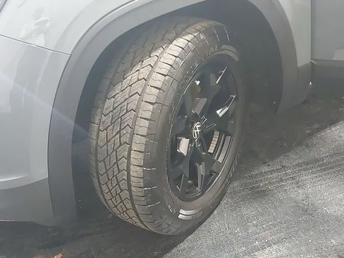 Used 2024 Volkswagen Atlas Peak Edition SEL image 36