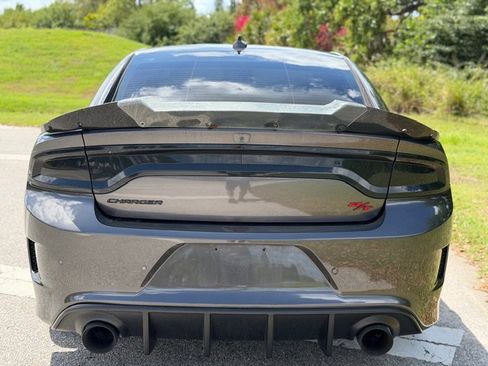 Used 2017 Dodge Charger R/T Scat Pack image 4