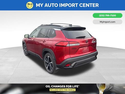 Used 2025 Toyota Corolla Cross AWD Hybrid w/ Convenience Package image 5