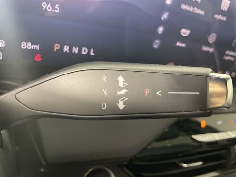 Used 2025 Buick Enclave Preferred image 15