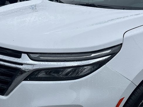 Used 2024 Chevrolet Equinox LT image 12