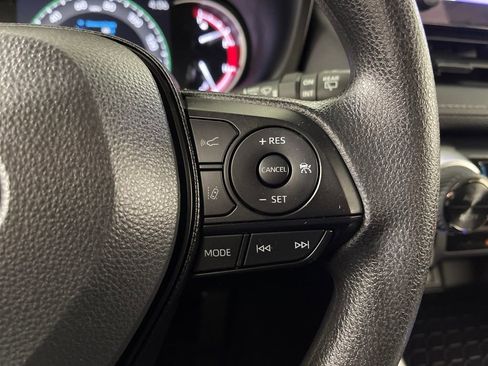 Certified 2025 Toyota RAV4 XLE image 27