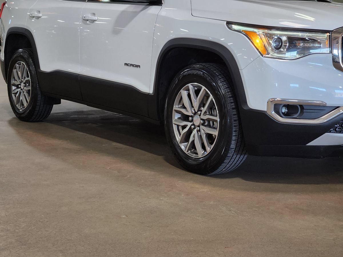 Used 2019 GMC Acadia SLE AWD/4WD image 16