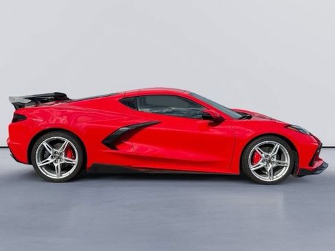 Used 2022 Chevrolet Corvette Stingray Preferred Cpe w/ 2LT RWD image 2