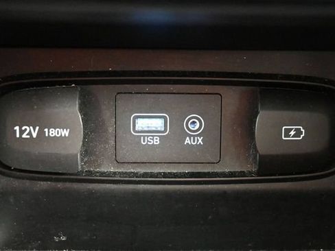 Used 2019 Hyundai Santa Fe Limited AWD/4WD image 31