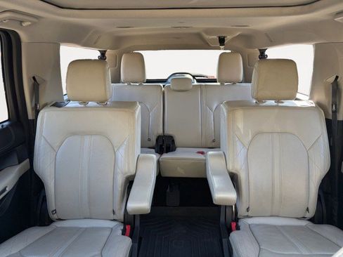 Used 2020 Ford Expedition Max Platinum image 8