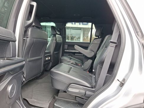 Used 2021 Ford Expedition XLT image 37