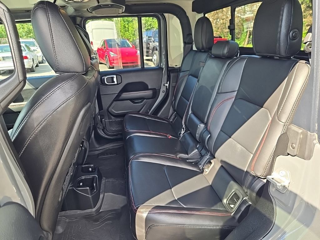 Used 2023 Jeep Gladiator Rubicon w/ Cold Weather Group AWD/4WD image 42