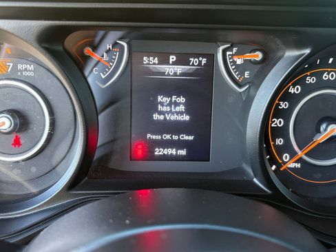 Used 2025 Jeep Wrangler Sport S AWD/4WD image 39