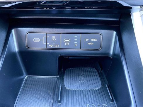 Used 2025 Hyundai Tucson SEL image 32