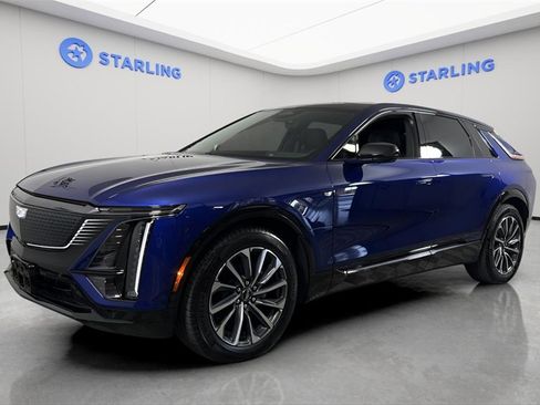 Used 2025 Cadillac Lyriq Sport image 1