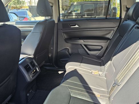 Used 2021 Volkswagen Atlas SE FWD image 23