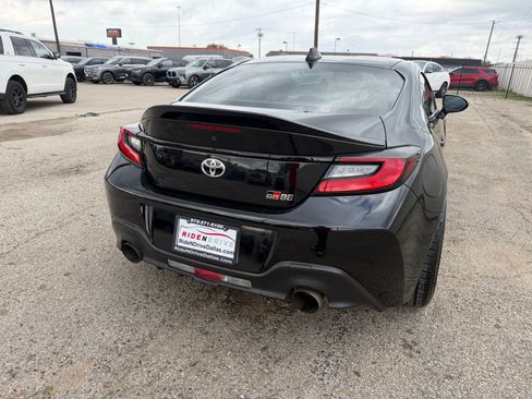 Used 2023 Toyota GR86 image 6