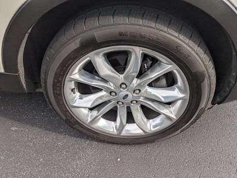 Used 2013 Ford Explorer XLT AWD/4WD image 23