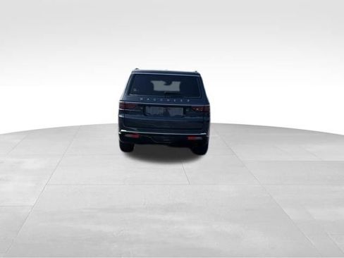 Used 2024 Jeep Wagoneer 4WD w/ Premium Group I image 7