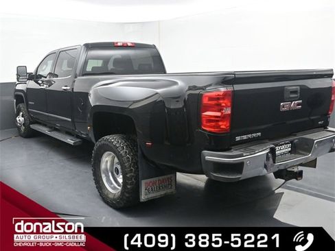 Used 2018 GMC Sierra 3500 SLT w/ Duramax Plus Package image 4