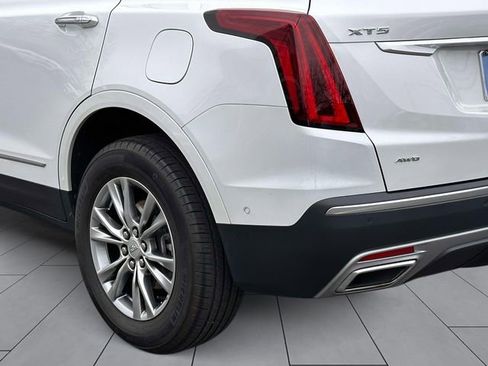 Used 2022 Cadillac XT5 Premium Luxury w/ Technology Package image 13