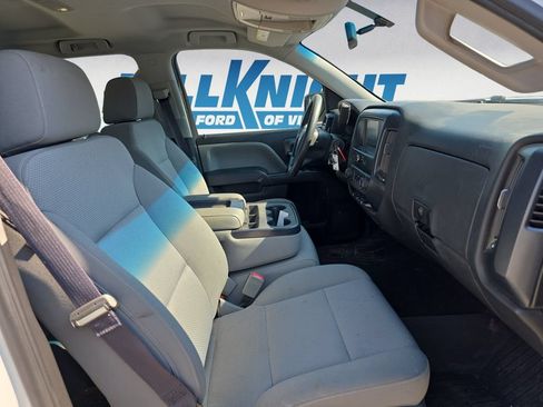 Used 2017 Chevrolet Silverado 1500 Custom w/ Custom Convenience Package RWD image 15