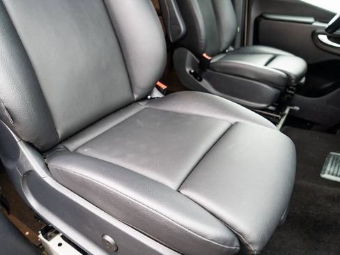 Used 2022 Mercedes-Benz Sprinter 2500 image 30