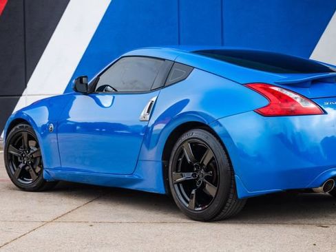 Used 2009 Nissan 370Z Coupe image 41
