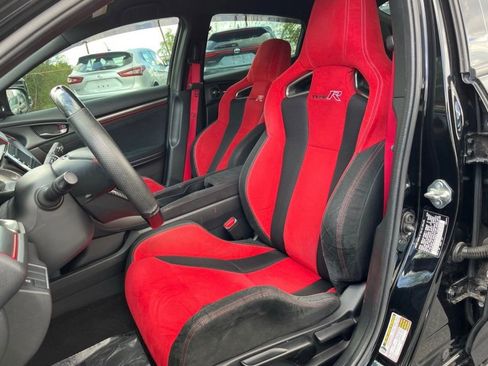Used 2019 Honda Civic Type R image 6