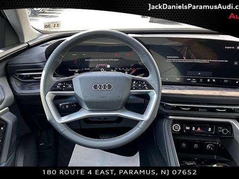 Used 2025 Audi Q5 Premium w/ Convenience Package AWD/4WD image 5